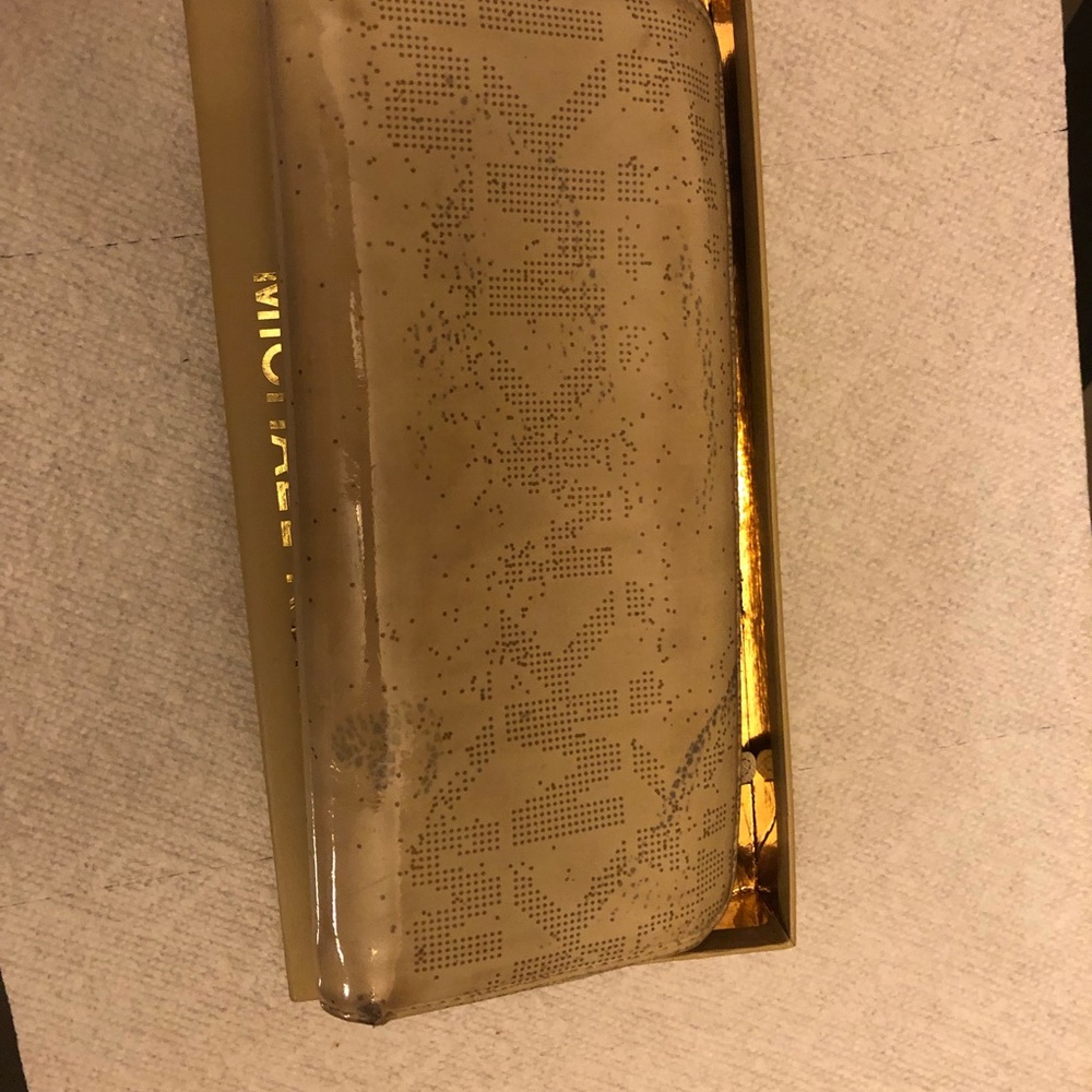 Wallet - Picture 3 of 4